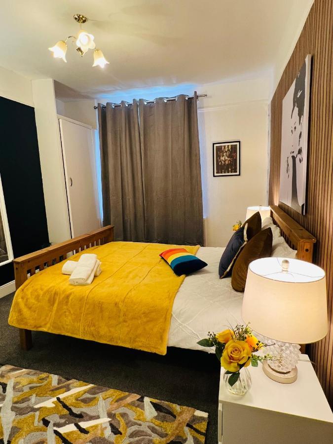 2-Bedroom Plus Living Room Flats Near Edgware Road Лондон Экстерьер фото
